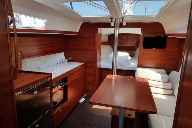 Dufour 382 Grand Large, Pula