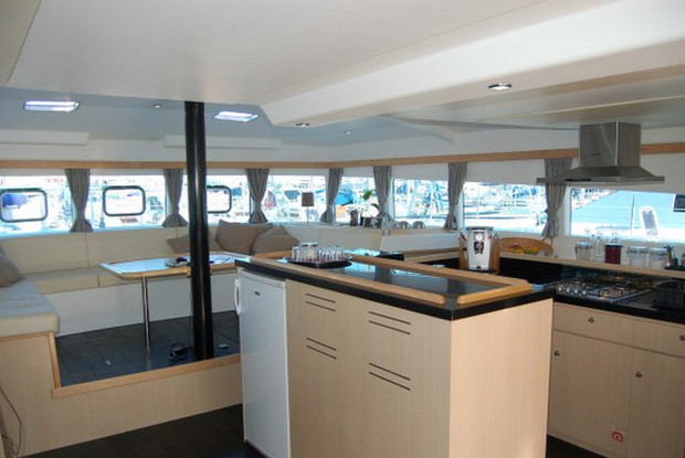 Catlante 600, Roche Caiman