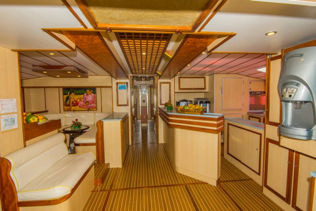 Mojito 78, Roche Caiman