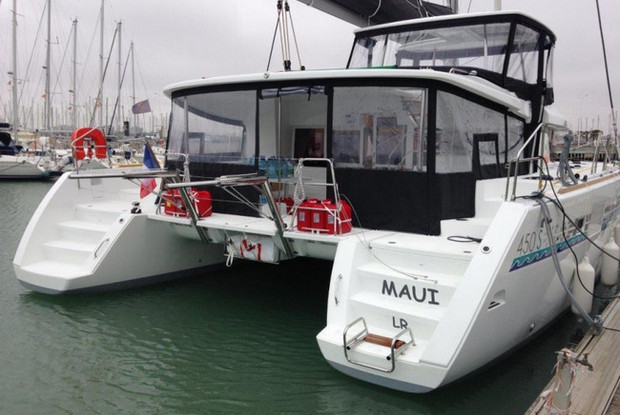 Lagoon 450 SporTop, Roche Caiman