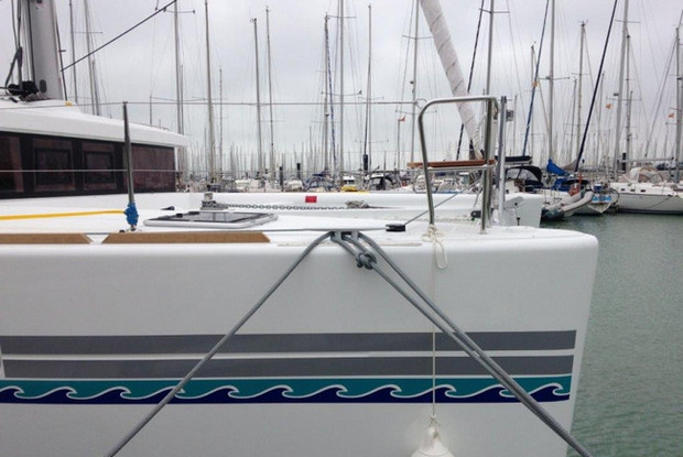 Lagoon 450 SporTop, Roche Caiman