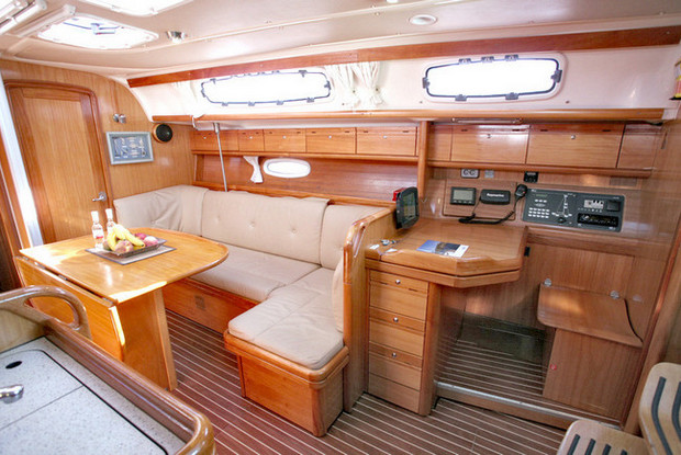 Bavaria 38 Cruiser, Lavrio