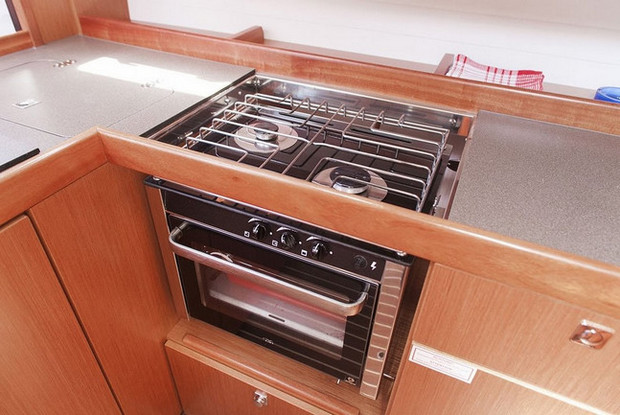 Bavaria Cruiser 37 - 3 cab., Kos