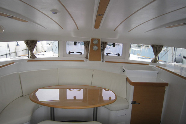 Lagoon 380 - 4 cab., Lavrio