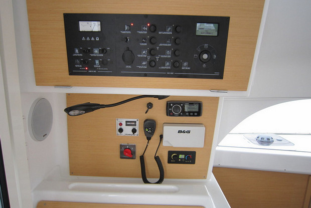 Lagoon 380 - 4 cab., Lavrio