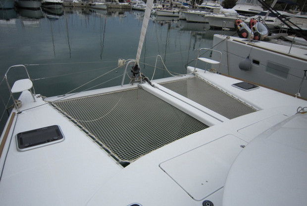 Lagoon 380 - 4 cab., Lavrio