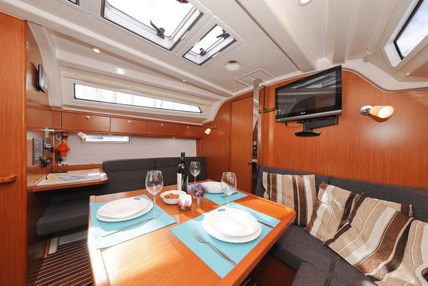 Bavaria Cruiser 37 - 3 cab., Trogir