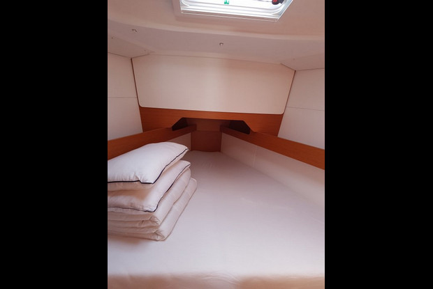 Sun Odyssey 349, Pula