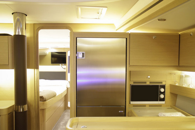 Dufour 56 Exclusive, Capo d