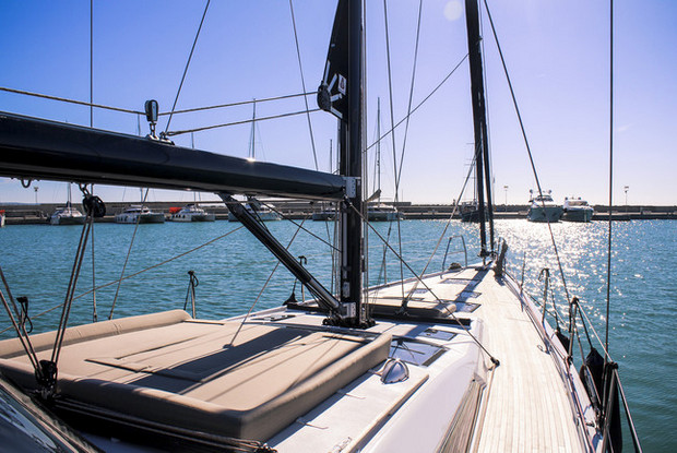 Dufour 56 Exclusive, Capo d