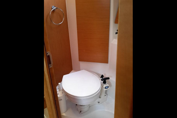 Sun Odyssey 36i, Alimos