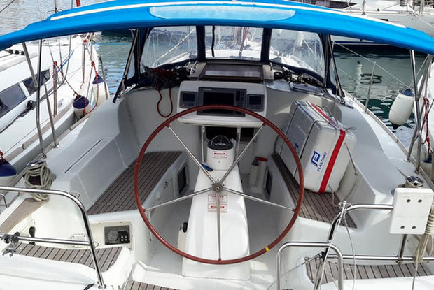 Sun Odyssey 36i, Alimos