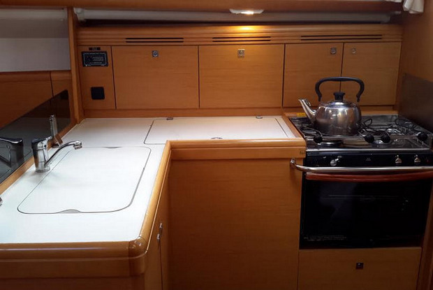 Sun Odyssey 36i, Alimos