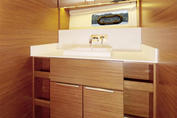 Bavaria Sport S45 HT, Pula