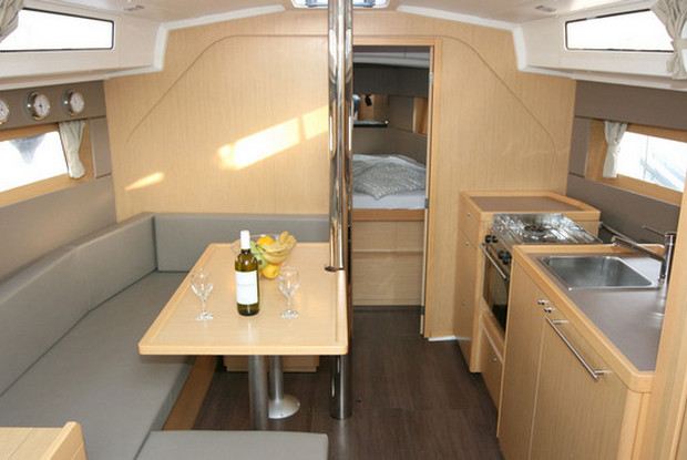 Oceanis 38 - 3 cab., Pula