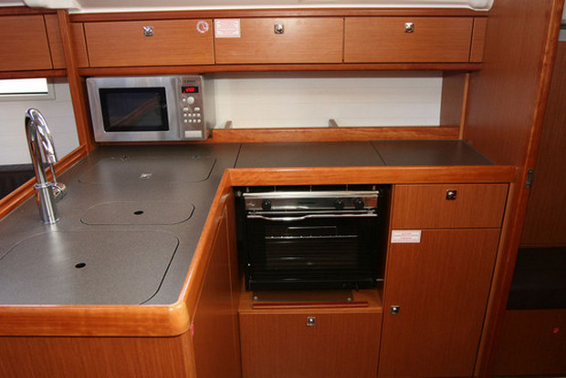 Bavaria Cruiser 37 - 3 cab., Pula