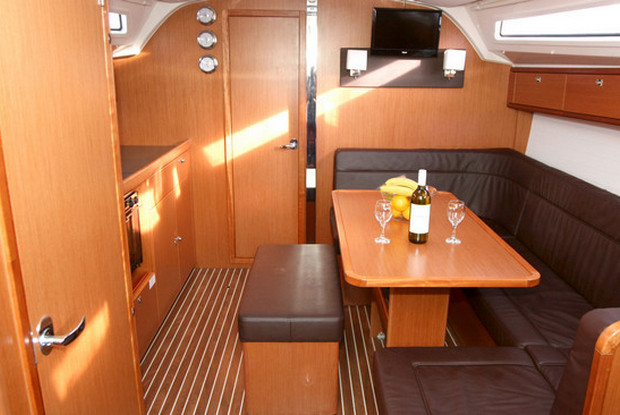 Bavaria Cruiser 41 - 3 cab., Pula