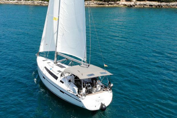 Bavaria Cruiser 41 - 3 cab., Pula