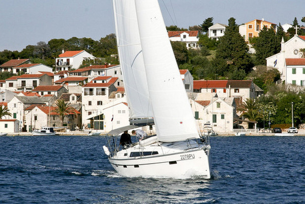 Bavaria Cruiser 41 - 3 cab., Rogoznica