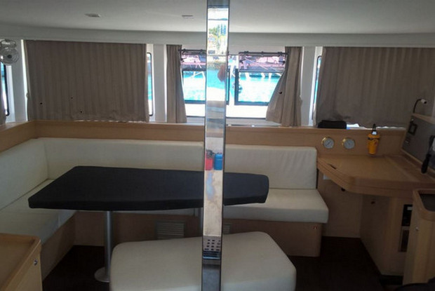 Lagoon 42 - 4 + 2 cab., Preveza