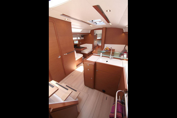 Sun Odyssey 419 - 3 cab., Lavrio