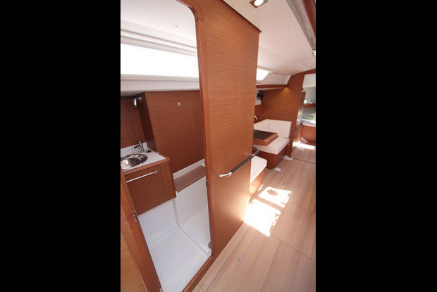 Sun Odyssey 419 - 3 cab., Lavrio