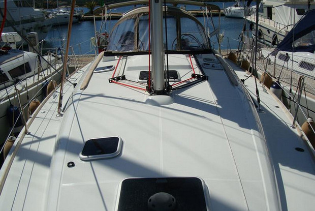 Sun Odyssey 42i, Portisco